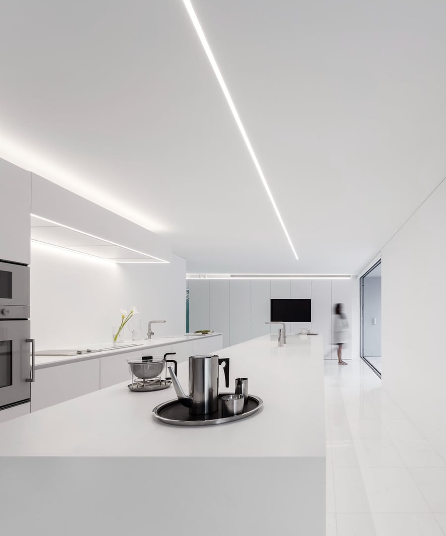 1-Inch Shallow Trimless Linear Recessed LED Light