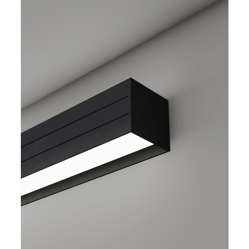 Alcon 12100-33-W-R, wall linear light shown in black  finish and with a regressed lens.